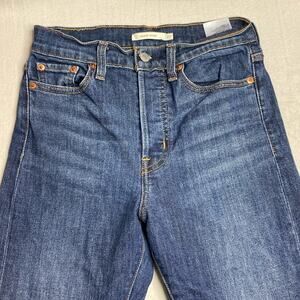 Levi's Wedgie Skinny blue jeans size 27